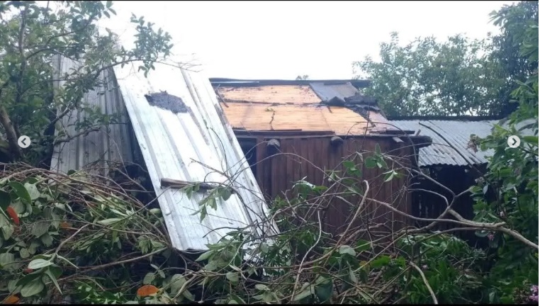 Una "cola de tornado" provocó graves daños en el paraje Manantiales