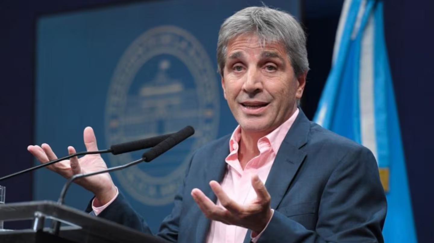 En medio de la polémica en el Indec, Luis Caputo confirmó que habrá un nuevo sistema para medir la inflación