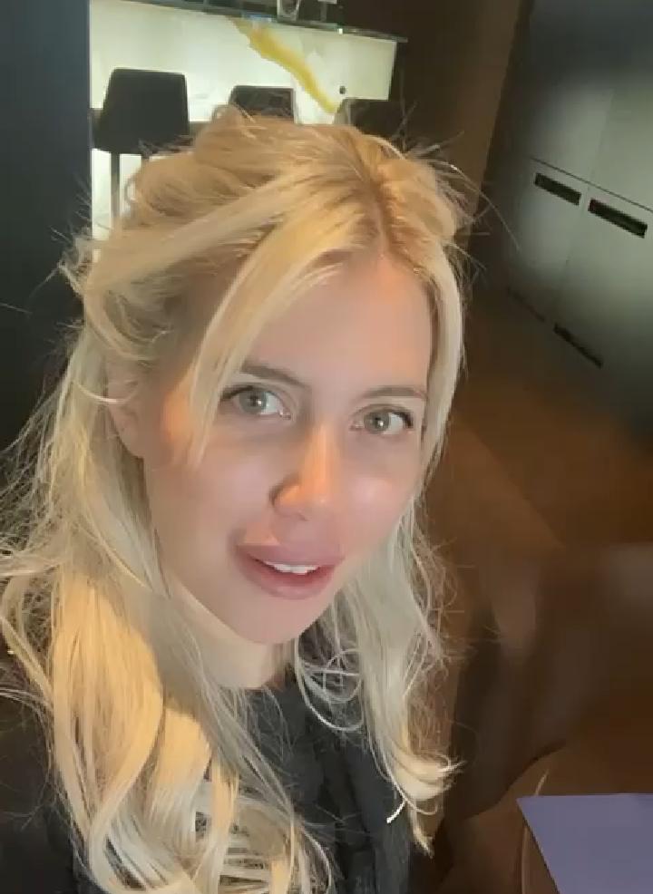 Wanda Nara saludó a la Sociedad Sportiva Esquinense