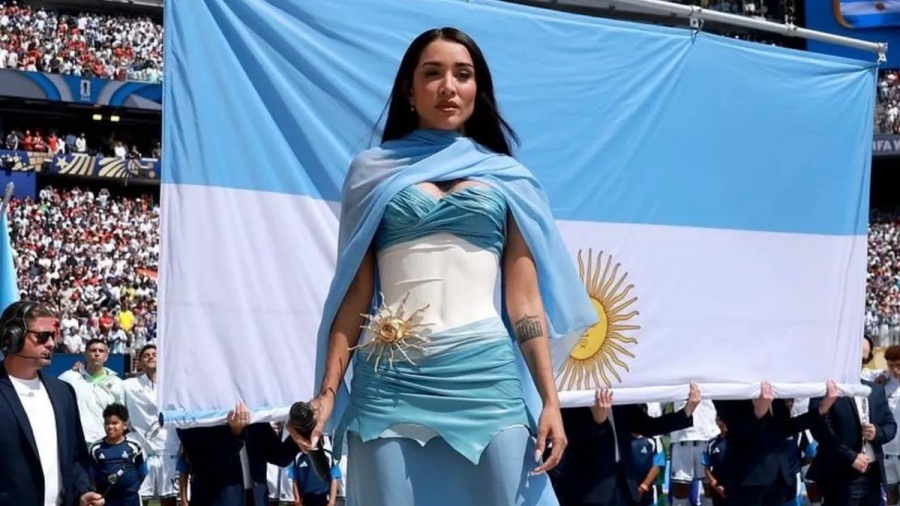 El gesto de María Becerra en España, en medio de "la campaña anti Argentina"