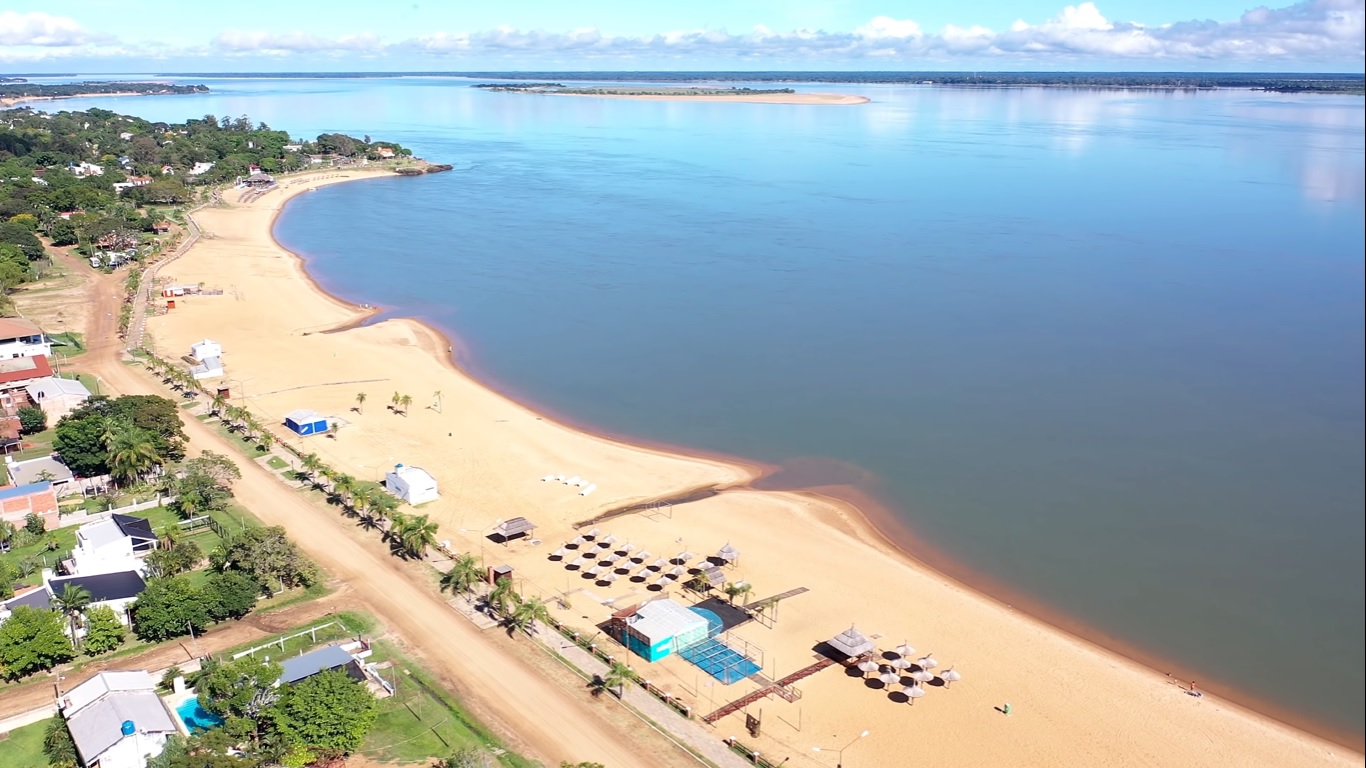 Una localidad de Corrientes quitará los boliches de la playa