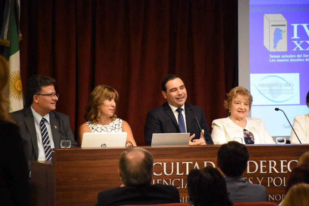 Valdés dijo que se otorgará “el mayor de los beneficios posible” a toda la administración pública
