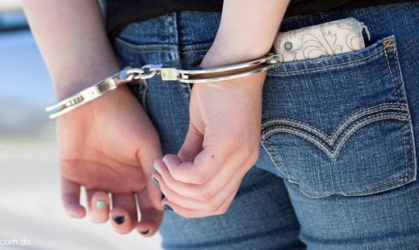 "Los vecinos llamaron a la policía por los gritos de los nenes"