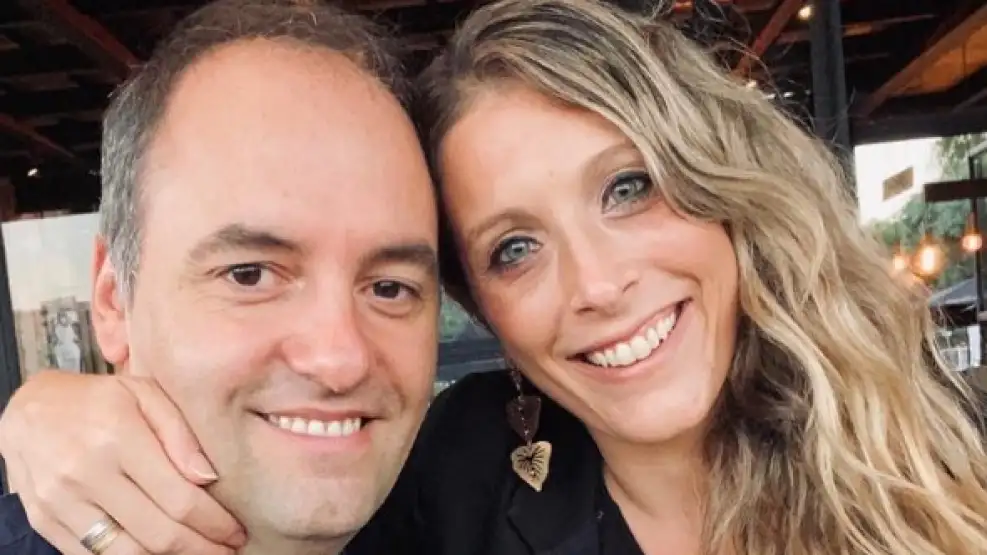 Investigan contratos de la empresa de la esposa de Manuel Adorni con firmas proveedoras del Estado