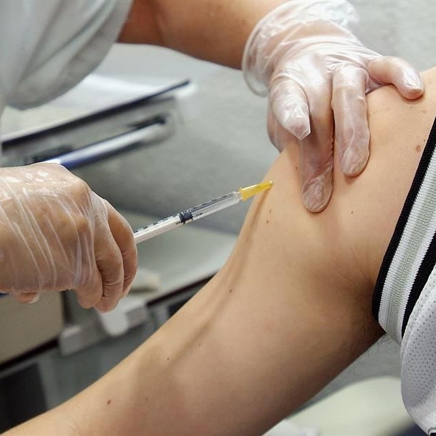 Venta ilegal de vacunas: investigan quiénes se aplicaron la dosis