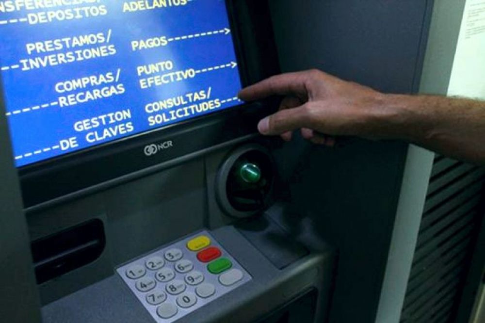Mañana arranca el pago del plus de $1.000 para empleados estatales