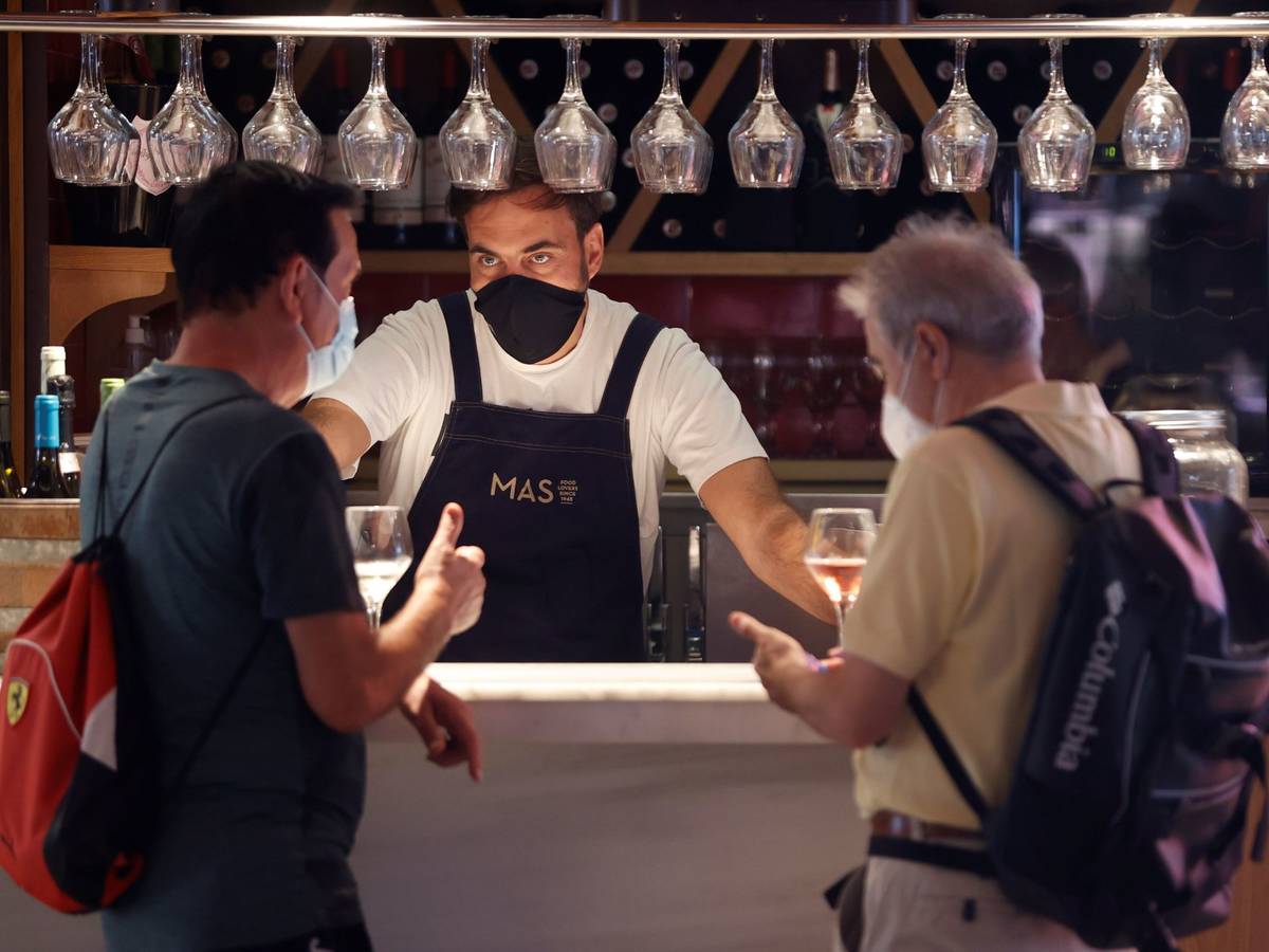 Esquina: extienden el horario de atención en Comercios y Casino