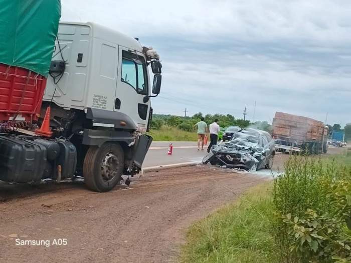 Un automovilista murió tras chocar de frente con un camión