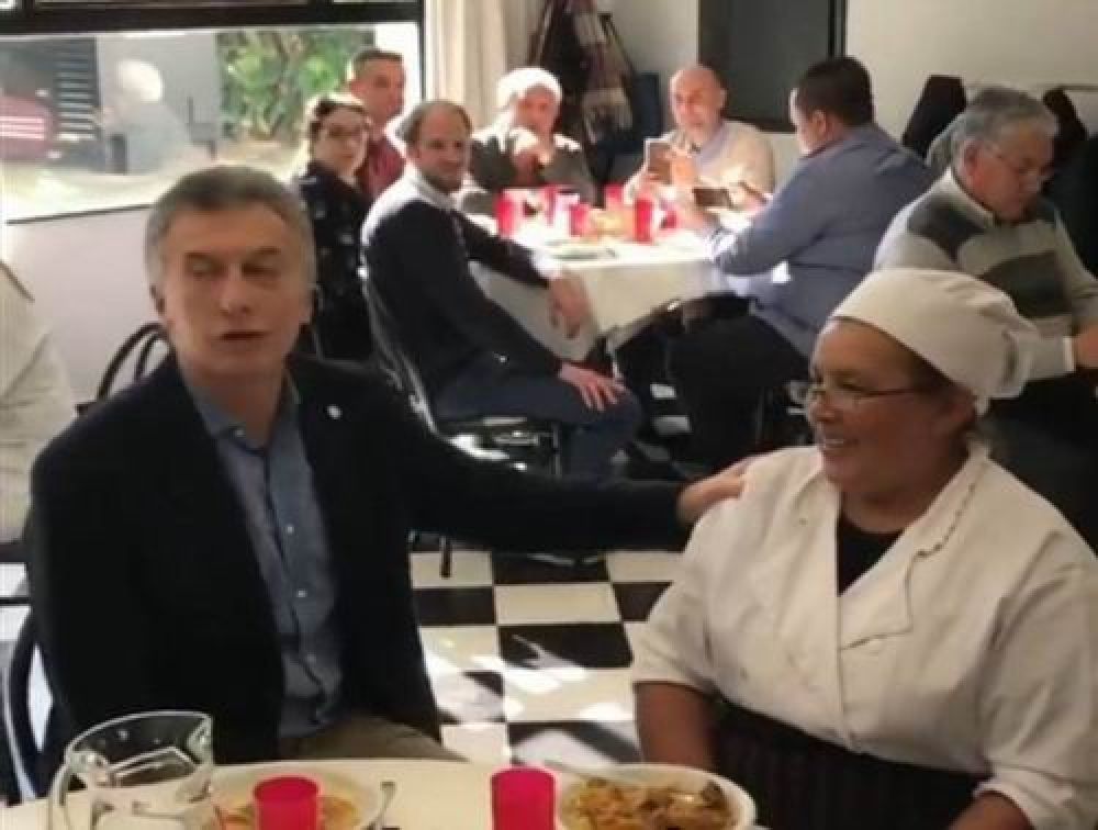 Una correntina cocinó un guiso carrero para el Presidente en Olivos