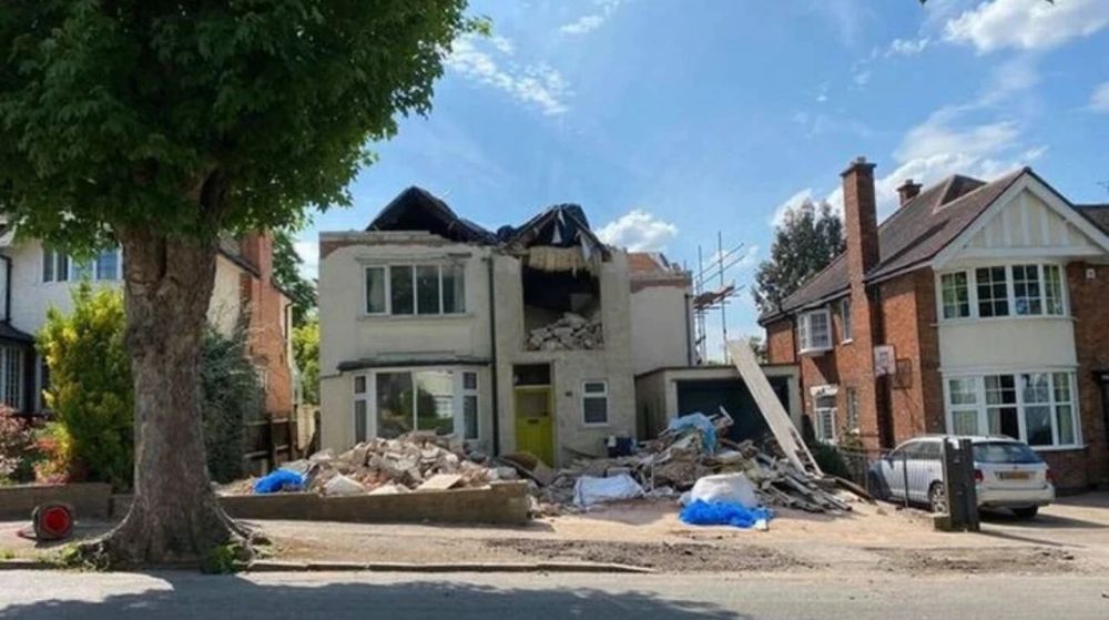 Es albañil, no le pagaron por las refacciones de una casa y la destrozó
