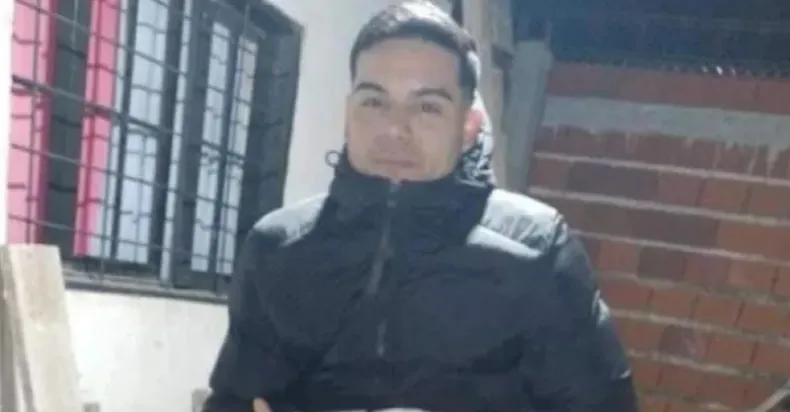 Falleció el joven que recibió una descarga eléctrica al buscar una pelota de fútbol