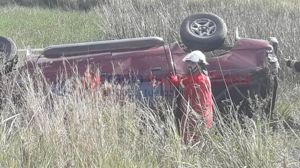 Una camioneta que llevaba votantes a Tabay volcó y dejó tres heridos