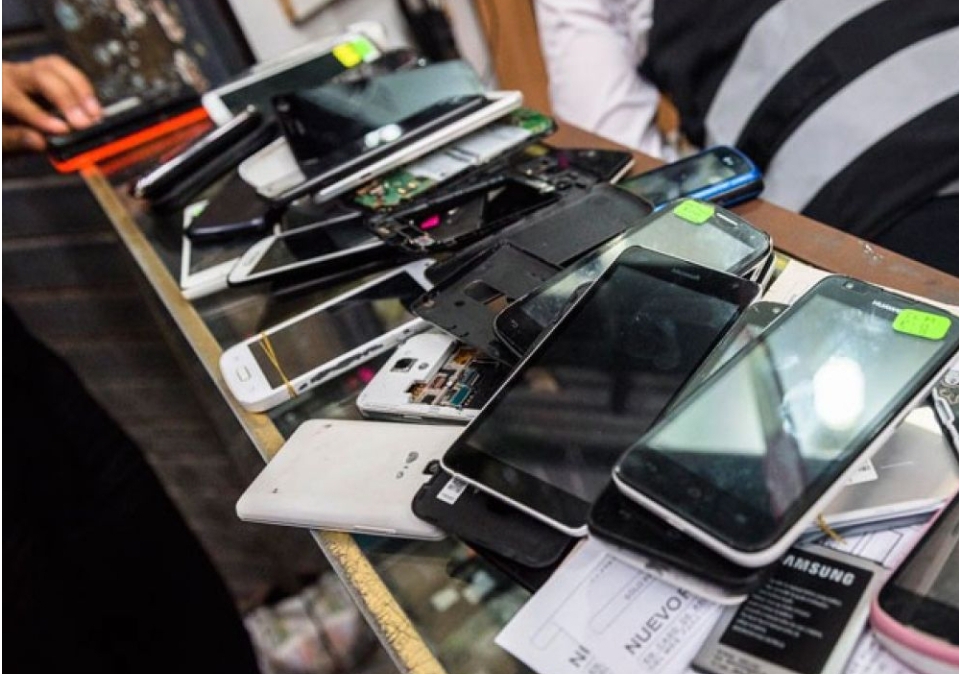 Celulares: ¿Por qué hay que registrarlas líneas prepagas?