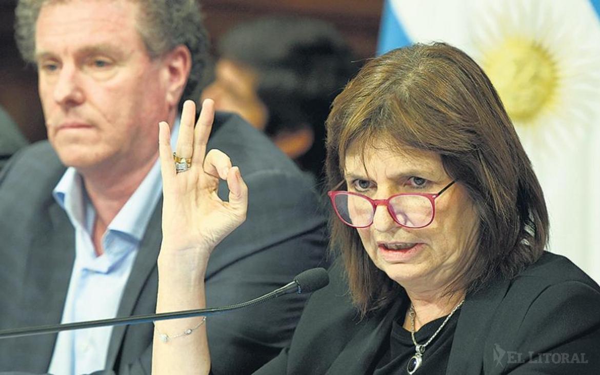 El Gobierno comprará pistolas Taser para policías en estaciones y aeropuertos