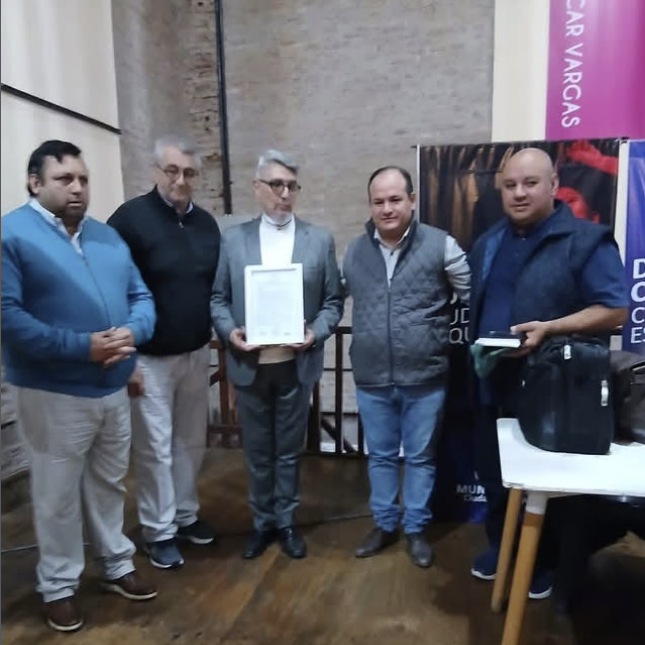Esquina: brindaron una charla sobre drogas y reconocieron al Dr. Carlos Rodríguez