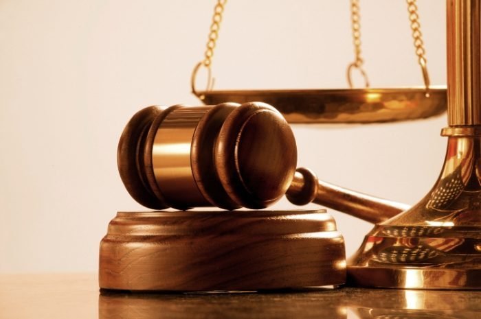 Solicita aumento salarial para magistrados y funcionarios judiciales