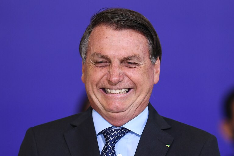 Una ONG asegura que Bolsonaro "viola la libertad de expresión al bloquear a sus seguidores en redes sociales"