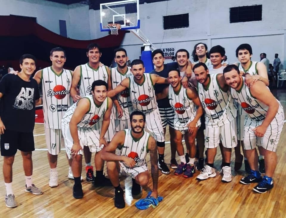 Sportiva se llevó el clásico y le sacó el invicto a Foot Ball: 58-75