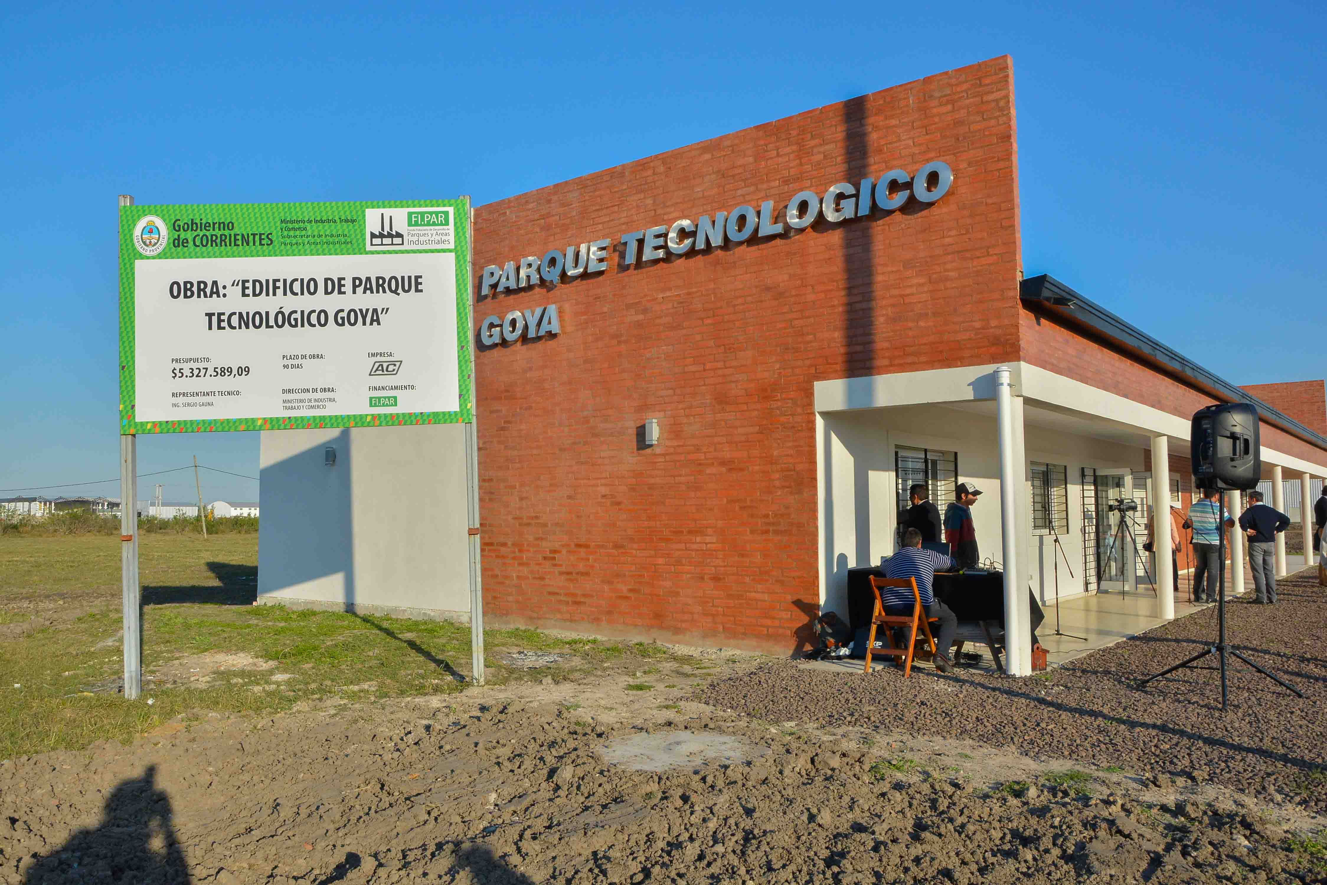 Valdés inauguró el edificio del Parque Tecnológico Goya, con una inversión de más de 5 millones de pesos