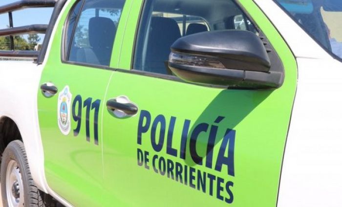 Corrientes: A punta de pistola delincuentes le robaron $200 mil pesos a una mujer