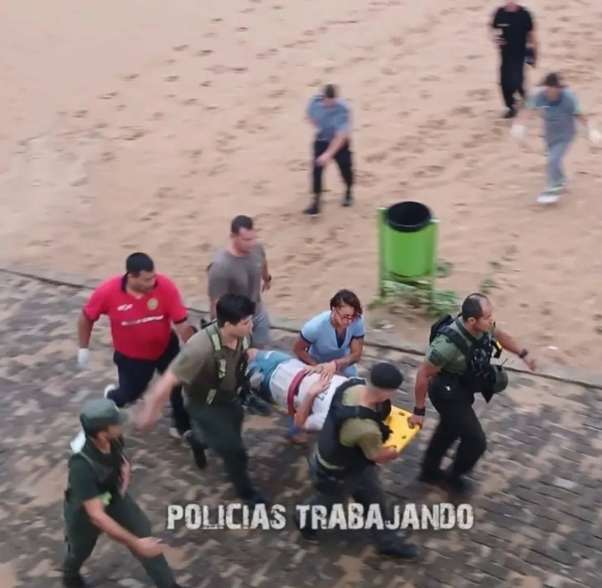 Adolescente cayó del Puente General Belgrano, impactó contra una plataforma y fue rescatado con vida