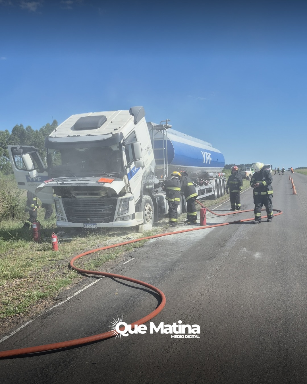 Juan Pujol: un camión cisterna se prendió fuego en la Ruta Nº 14