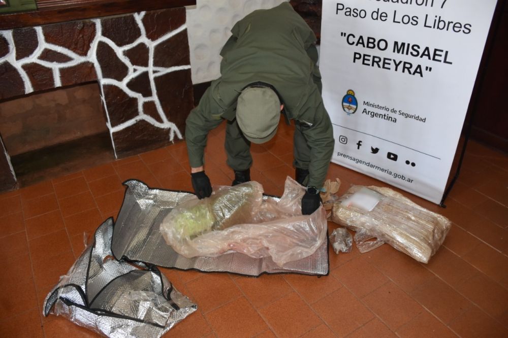 Paso de los Libres: Secuestran 11 paquetes con droga dentro de cuatro encomiendas