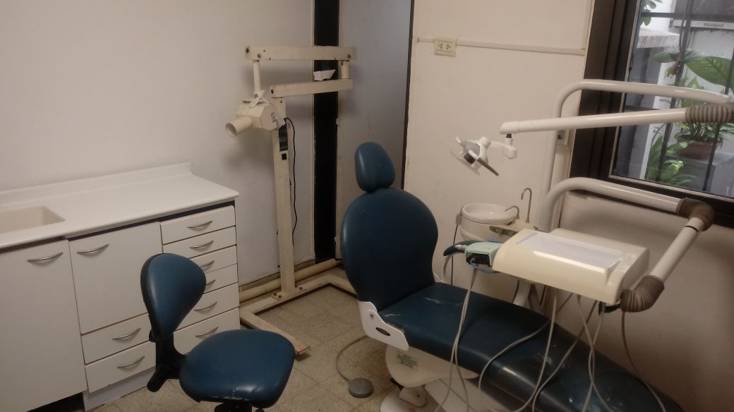 Provincia entregó un equipo odontológico al Centro de Jubilados de Esquina