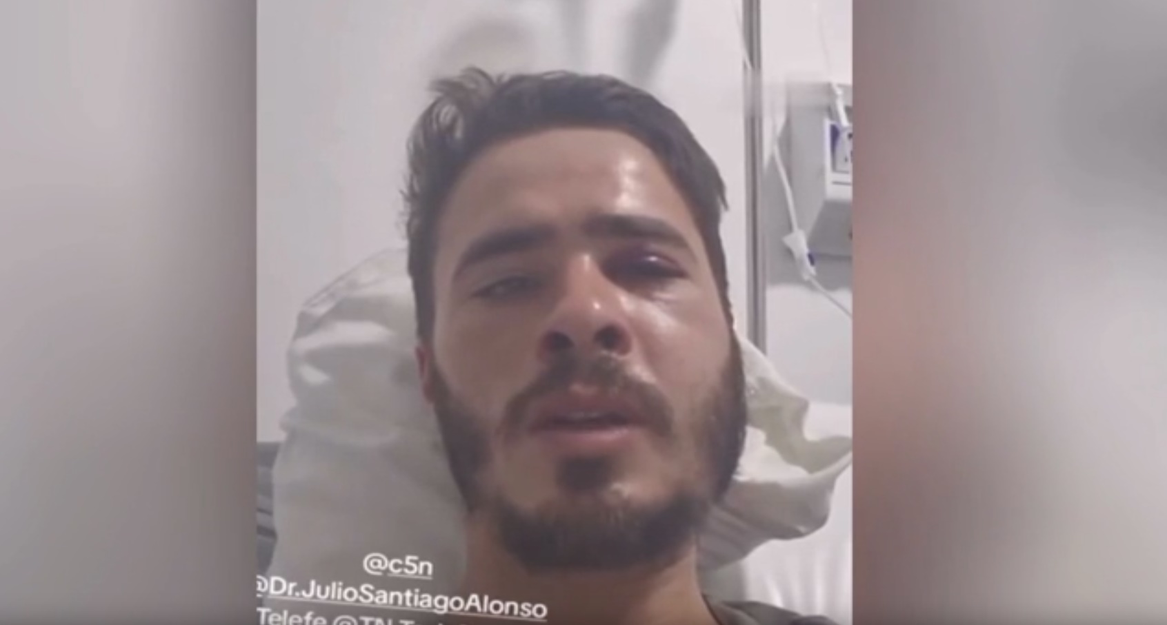 Lo confundió con un libertario y le rompió la mandíbula de un golpe