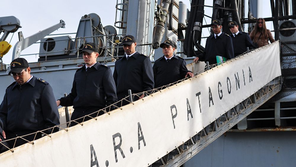 Abren la inscripción a profesionales que quieran ingresar a la Armada