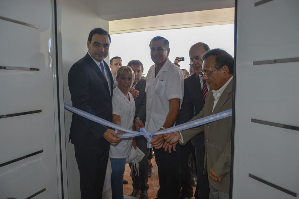 Valdés inauguró la reconstrucción del Centro de Salud de La Palmira