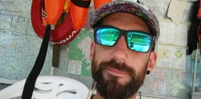 Mataron al hijo de una concejal y balearo al de una fiscal