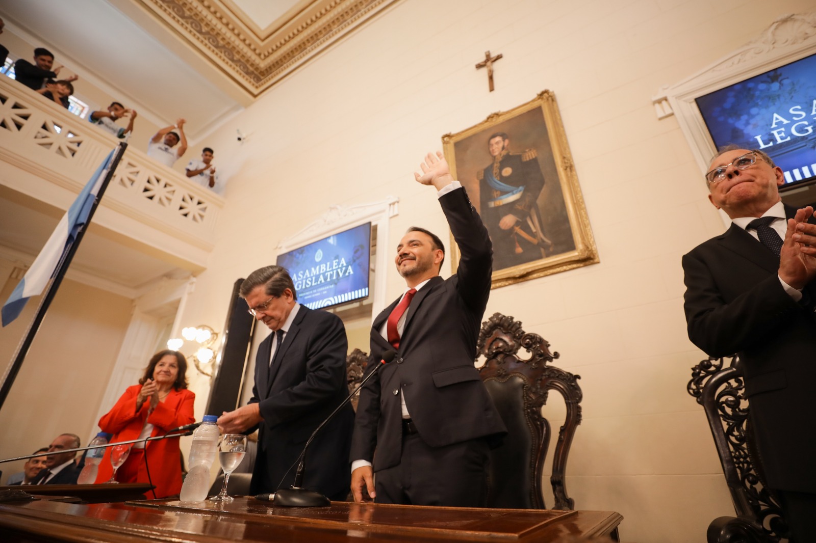 El gobernador Juan Pablo Valdés inauguró el período legislativo 2026 anunciando fuertes inversiones en infraestructura y el lanzamiento del programa "Sostiene Corrientes"