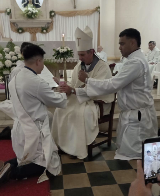 Esquina celebró la ordenación sacerdotal del diácono Guillermo Cañete