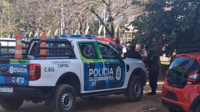 Mujer pidió ayuda en una escuela tras sufrir violencia de género