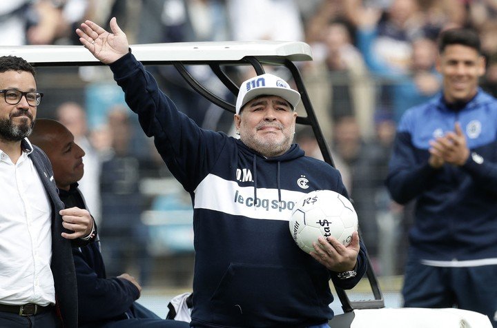 Robaron camisetas firmadas por Maradona de la sede de Madres de Plaza de Mayo