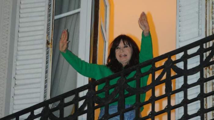 Cristina Kirchner presentó una lista reservada de personas que podrán visitarla
