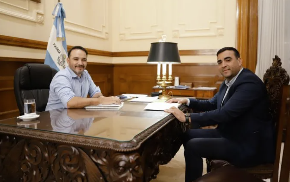 Juan Pablo Valdés avanzó en una agenda de trabajo con intendentes del interior provincial