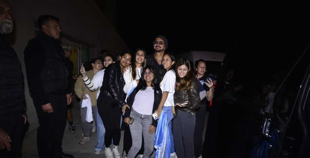 Ricardo Arjona llegó a Argentina para su serie de 14 shows en Buenos Aires