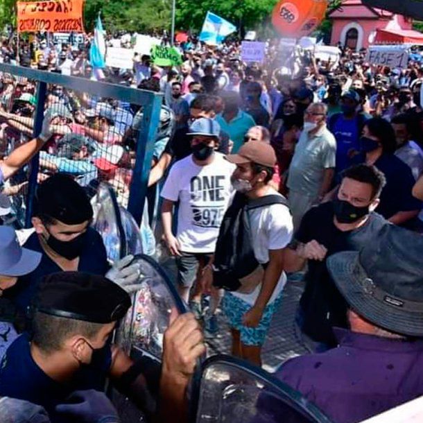 Graves incidentes en Formosa por la vuelta a fase 1 de la cuarentena