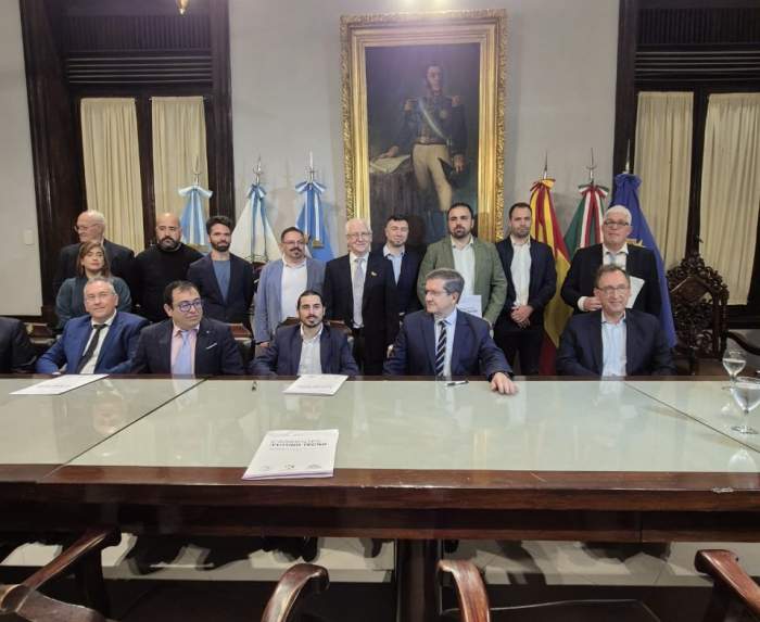 Braillard Poccard firmó convenios de cooperación con empresas que promueven el desarrollo ligado a la IA y a la tecnología