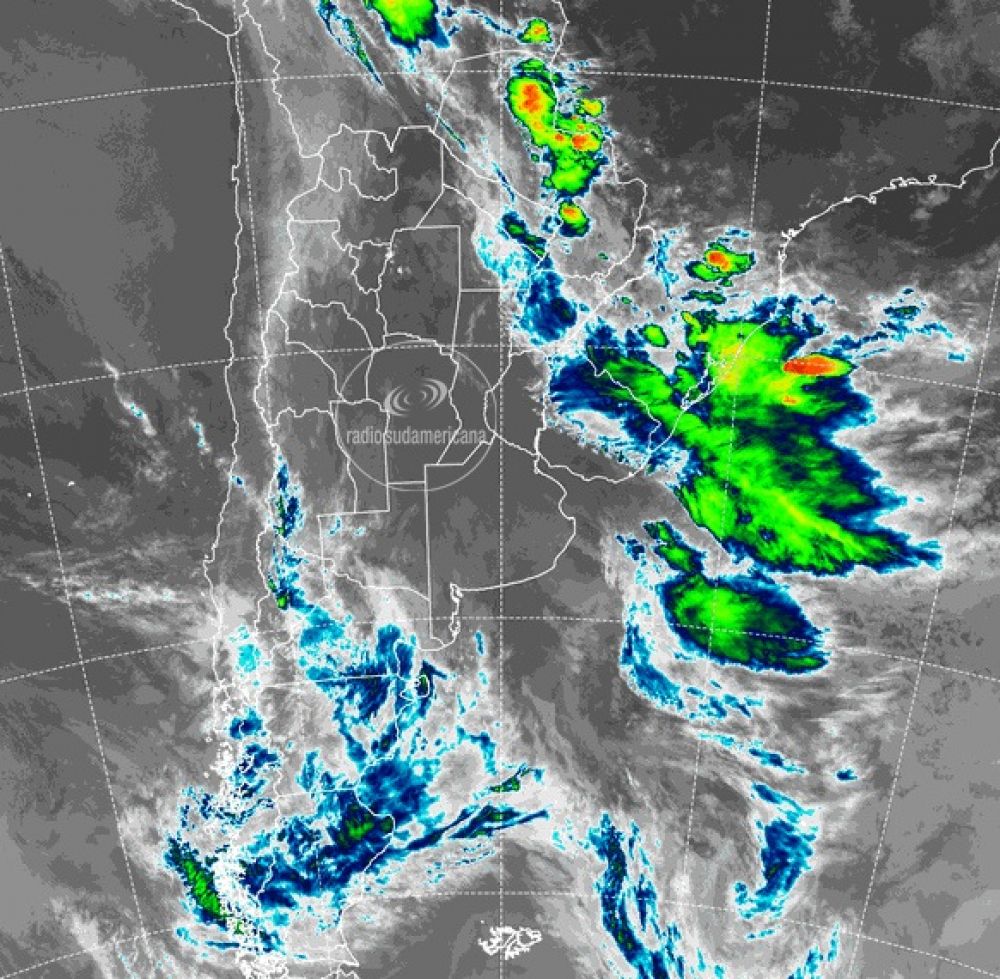 Persiste el alerta por tormentas en Corrientes