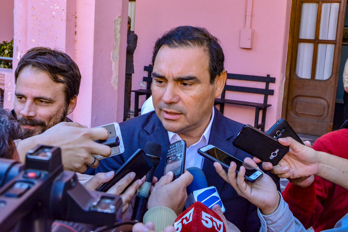 Valdés habló sobre futuras obras para la Provincia