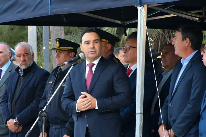 Valdés entregará notebooks y habilitará obras en Capital y en Santa Rosa