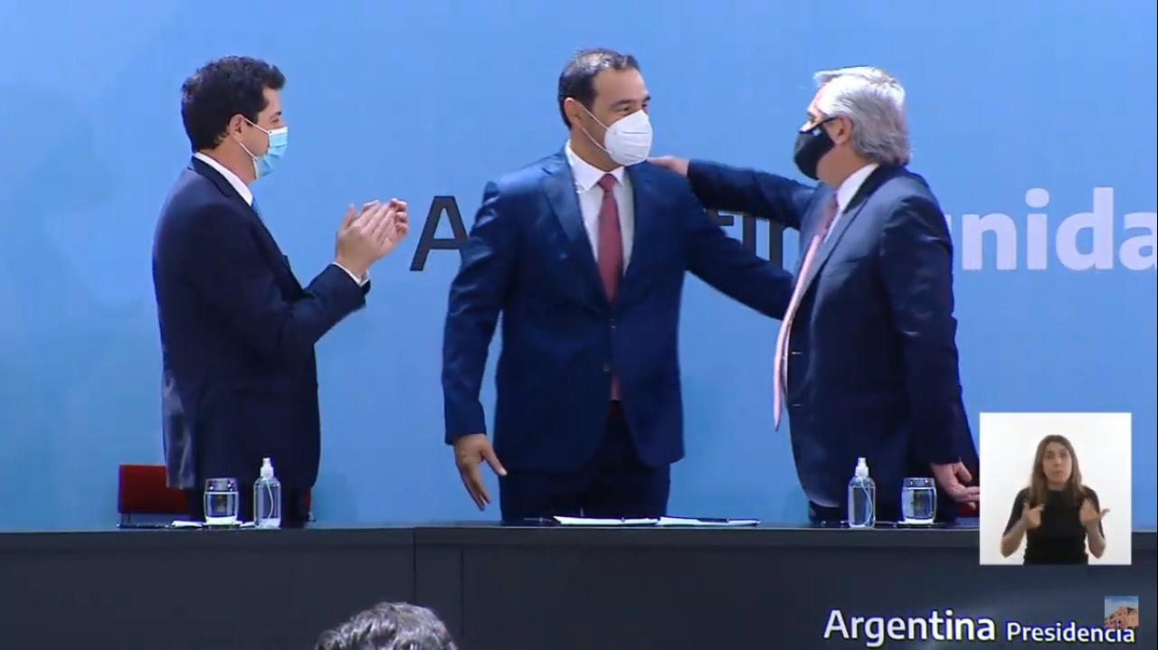 Con la firma del gobernador Valdés, Corrientes suscribió el Consenso Fiscal 2020