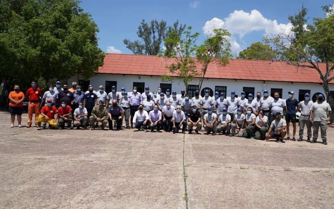 Bomberos de Córdoba llegan a Corrientes