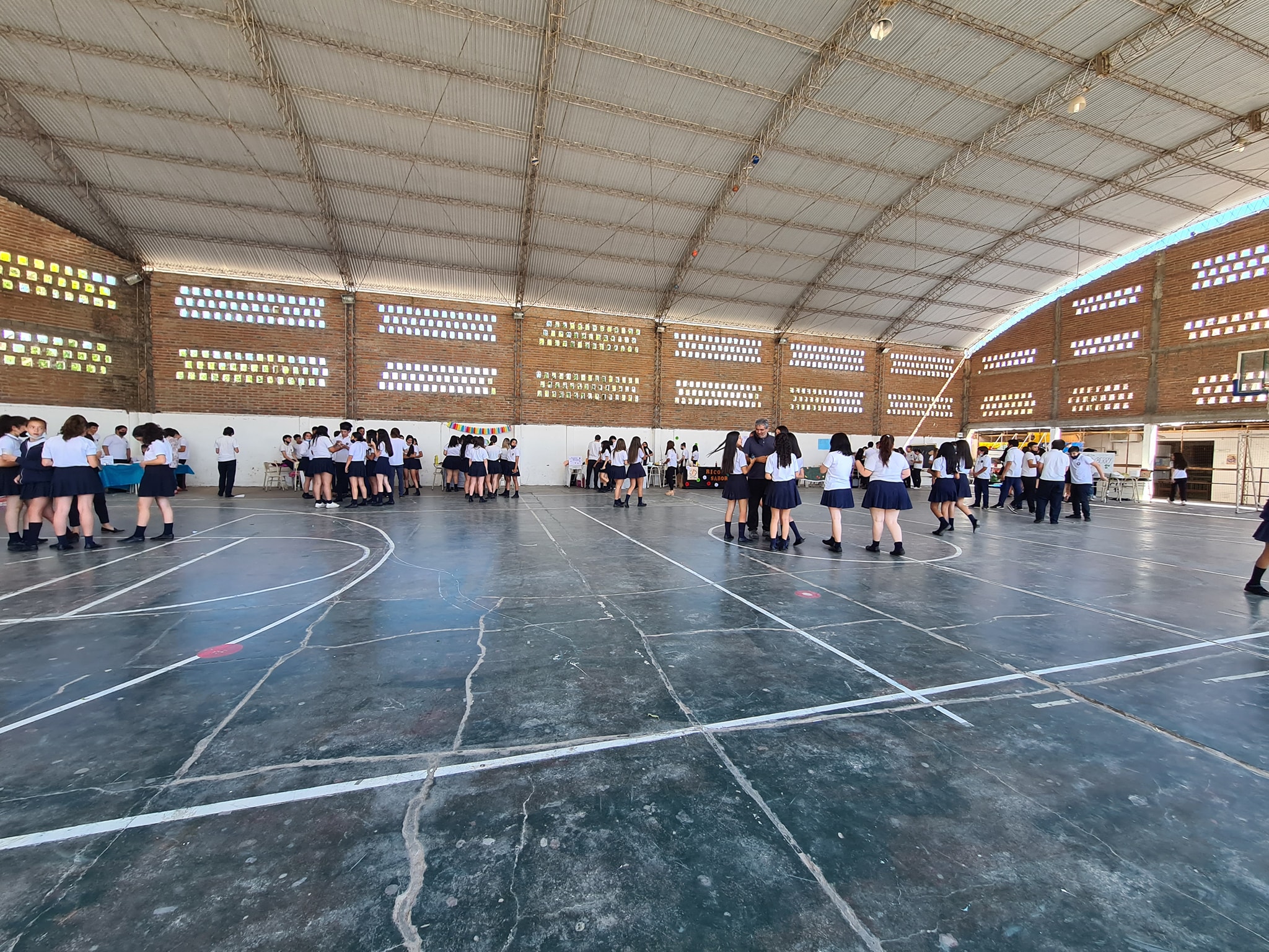 El Instituto Divino Salvador realiza su Fiesta de Educación Física
