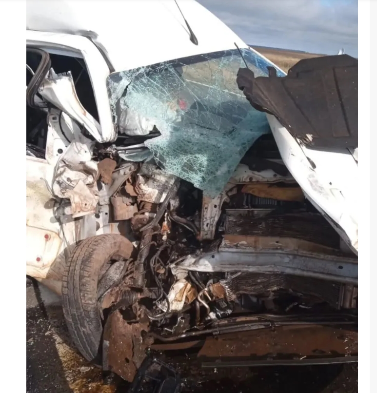 Choque frontal sobre ruta 14: heridos graves y corte total de la carretera