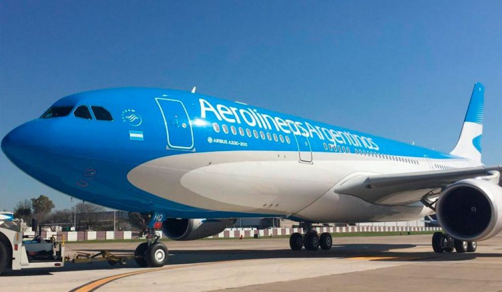 Los jubilados y pensionados correntinos tendrán   30% de descuento en vuelos de Aerolíneas Argentinas