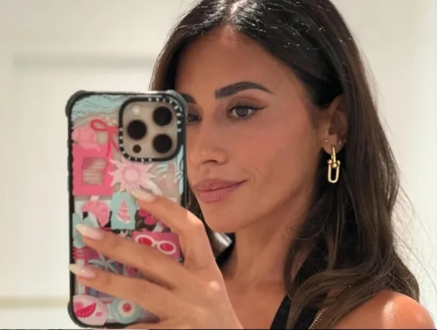 Antonela Roccuzzo puso en venta su ropa por una buena causa